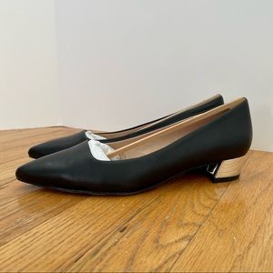 Franco Sarto Vincenza Black Pointed Toe Flats